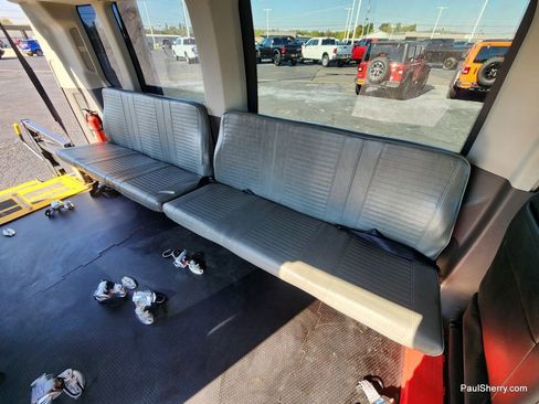 Used 2020 Ford Transit 350 XL image 5