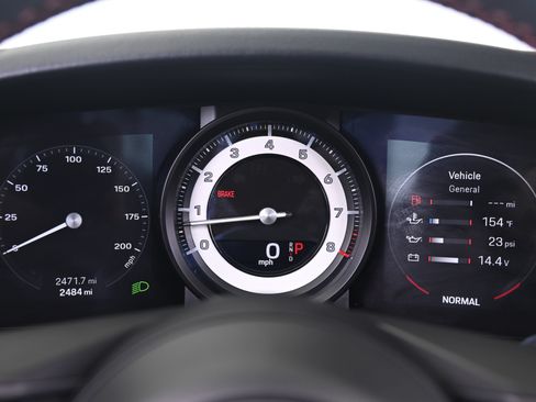 Certified 2024 Porsche 911 Targa 4S AWD/4WD image 36