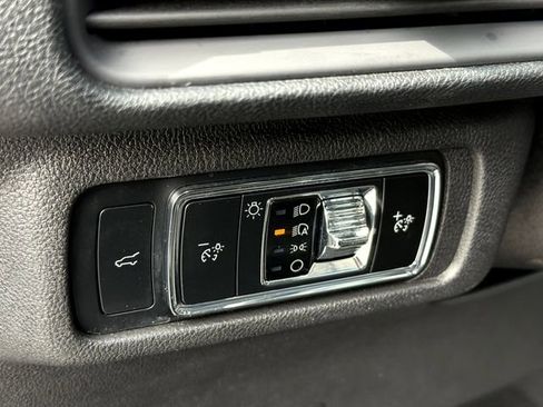 Certified 2024 Lincoln Corsair AWD w/ Equipment Group 101A image 10