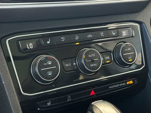 Used 2018 Volkswagen Atlas SEL Premium AWD/4WD image 22