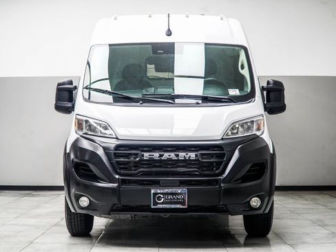 Used 2024 RAM ProMaster 2500 w/ Convenience Group FWD image 7