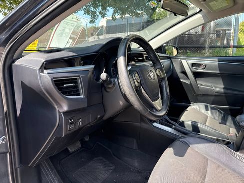 Used 2015 Toyota Corolla S FWD image 11