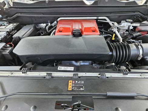 Used 2024 Chevrolet Colorado ZR2 w/ Technology Package AWD/4WD image 20