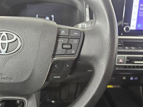 Used 2025 Toyota Camry LE image 29