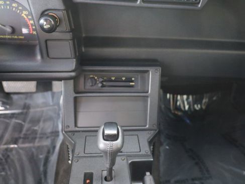 Used 1990 Chevrolet Camaro IROC-Z image 31