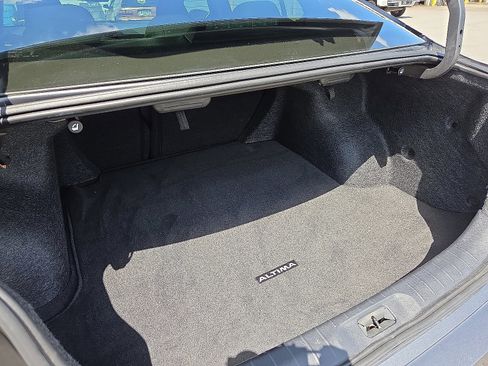 Used 2024 Nissan Altima 2.5 S image 8