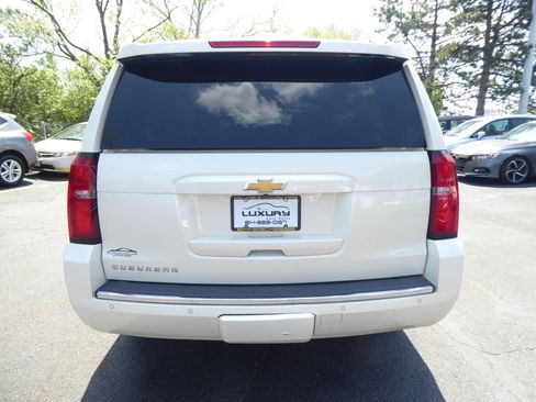 Used 2015 Chevrolet Suburban LTZ AWD/4WD image 9