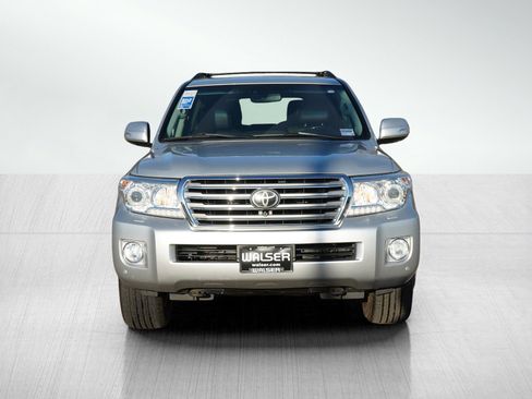 Used 2015 Toyota Land Cruiser AWD/4WD image 9
