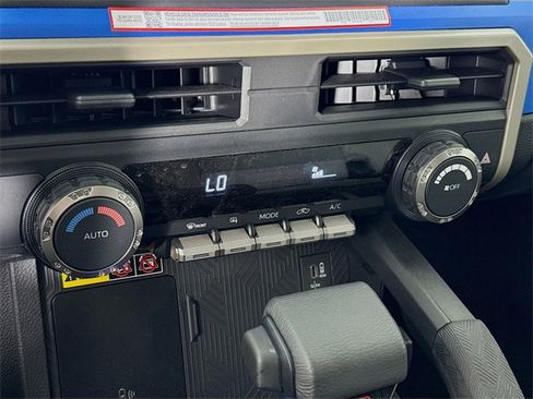 New 2025 Toyota Tacoma PreRunner image 15