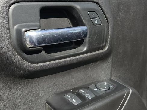 Used 2019 Chevrolet Silverado 1500 Custom w/ Custom Convenience Package image 25