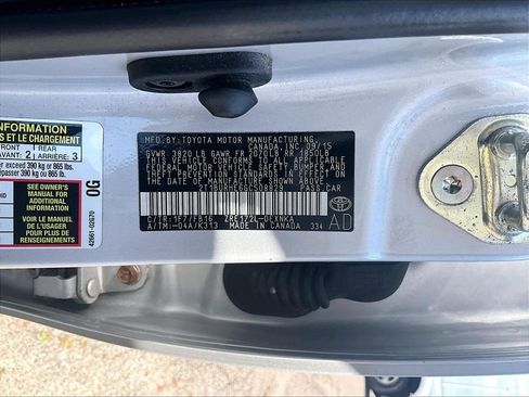 Used 2016 Toyota Corolla LE FWD image 9