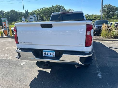 Used 2025 Chevrolet Silverado 2500 LT AWD/4WD image 8