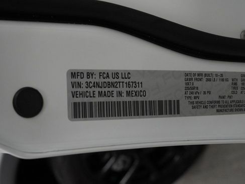 New 2026 Jeep Compass Latitude image 39