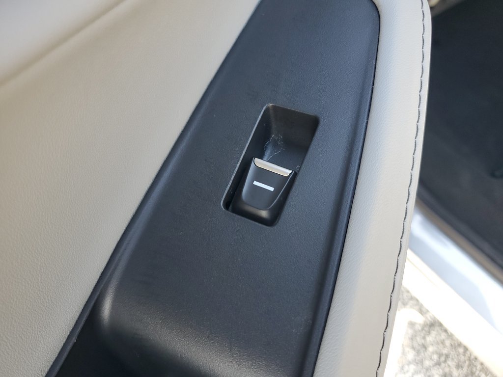 Certified 2024 Acura MDX w/ Technology Package FWD image 16