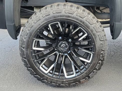 Used 2021 GMC Sierra 1500 Denali AWD/4WD image 9