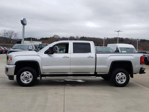 Used 2017 GMC Sierra 2500 SLE w/ SLE Preferred Package image 5
