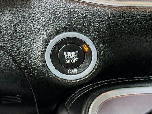 Used 2022 Dodge Challenger R/T w/ Blacktop Package image 20