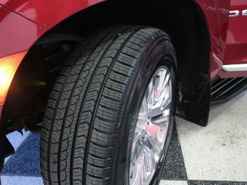 Used 2023 GMC Yukon XL Denali image 10