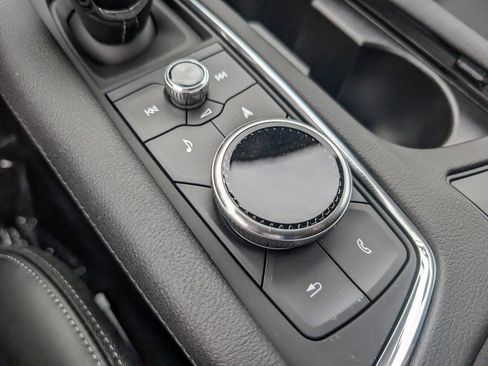 New 2025 Cadillac XT6 Premium Luxury image 29