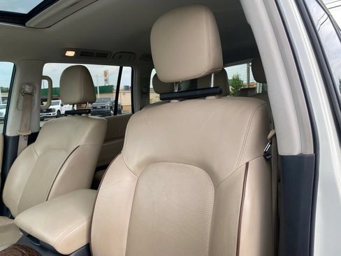 Used 2020 Nissan Armada SL w/ Premium Package AWD/4WD image 11