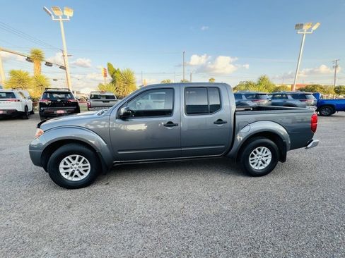 Used 2020 Nissan Frontier SV image 4