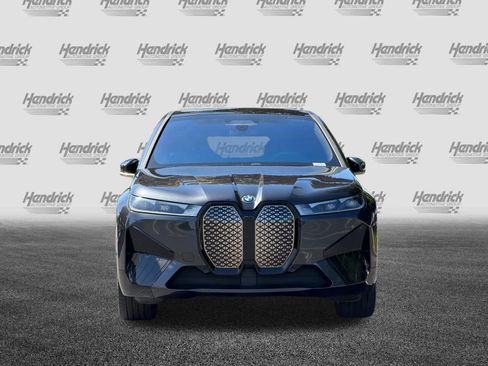 Used 2023 BMW iX xDrive50 w/ Sport Package AWD/4WD image 10