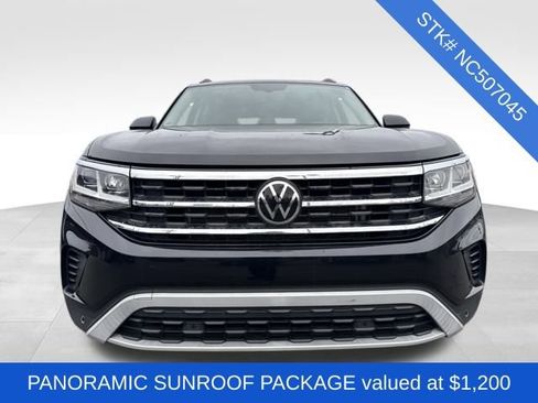 Used 2022 Volkswagen Atlas SE w/ Panoramic Sunroof Package image 2