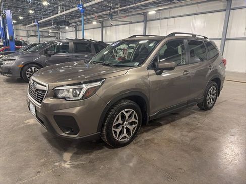 Used 2019 Subaru Forester Premium image 2