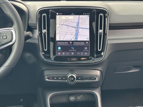 New 2026 Volvo EX40 Plus w/ Climate Package image 12