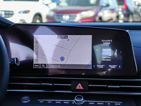 New 2025 Hyundai Elantra Limited w/ Cargo Package image 16