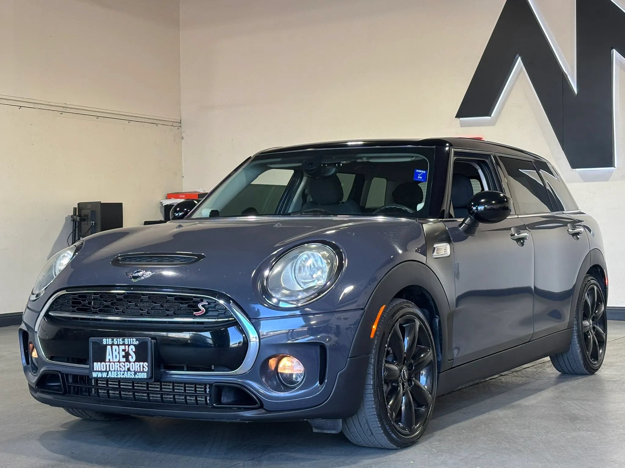 Used 2016 MINI Cooper Clubman S FWD image 1
