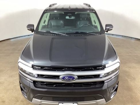 Used 2022 Ford Expedition XLT AWD/4WD image 4