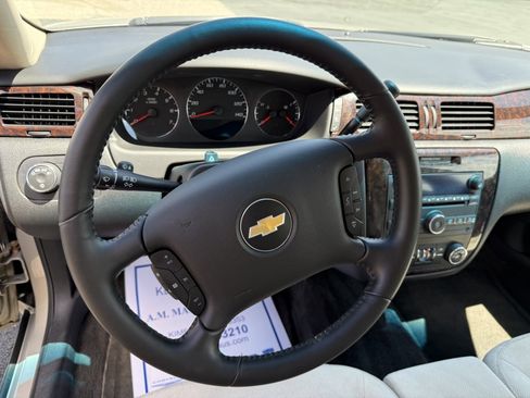 Used 2012 Chevrolet Impala LT FWD image 17