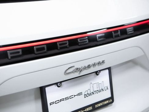 Certified 2023 Porsche Cayenne image 33