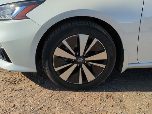 Used 2019 Nissan Altima 2.5 SL image 11