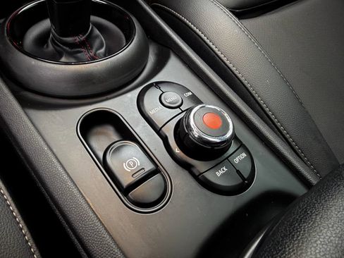 Used 2020 MINI Cooper Clubman S image 24