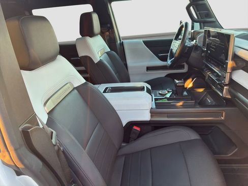 Used 2024 GMC Hummer EV 2X AWD/4WD image 9