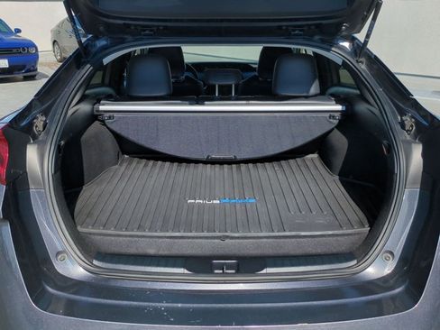 Used 2022 Toyota Prius Prime XLE FWD image 7