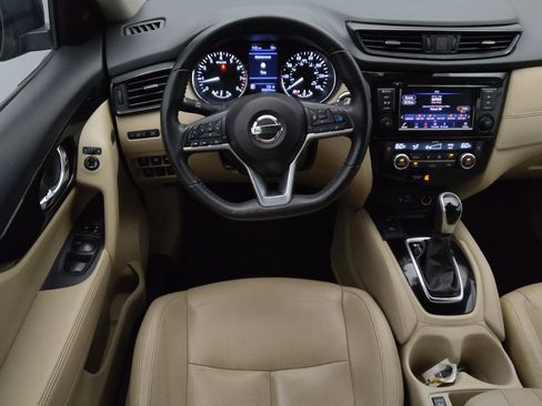 Used 2020 Nissan Rogue SL FWD image 22