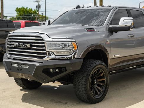 Used 2023 RAM 2500 Limited AWD/4WD image 7