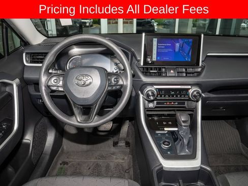 Used 2024 Toyota RAV4 AWD Hybrid image 6