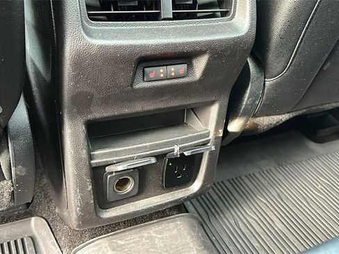 Used 2017 Ford Edge Titanium w/ Equipment Group 301A image 27