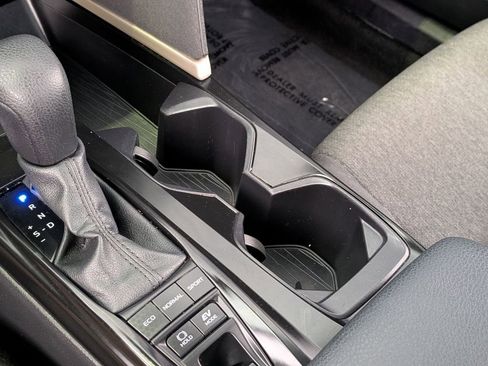 Used 2025 Toyota Camry LE image 19