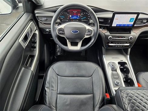 Certified 2020 Ford Explorer Limited w/ Class III Trailer Tow Package image 8