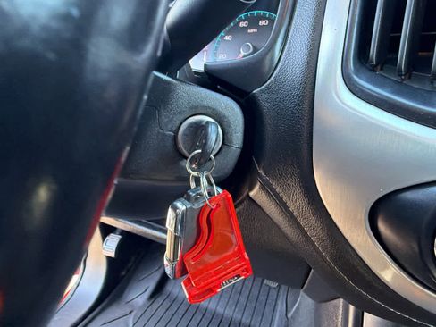 Used 2020 GMC Canyon SLT w/ Driver Alert Package image 17