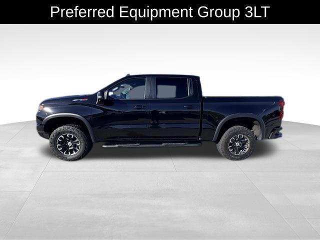 Used 2023 Chevrolet Silverado 1500 ZR2 w/ Technology Package AWD/4WD image 4