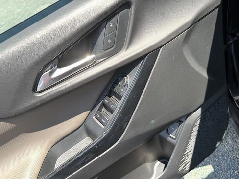 Certified 2025 Chevrolet Equinox LT w/ Convenience Package II FWD image 31