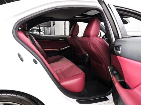 Used 2019 Lexus IS 300 image 43