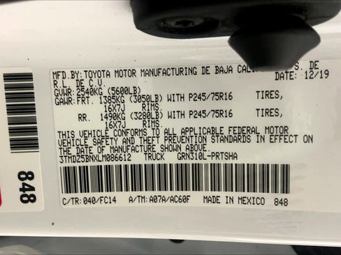 Used 2020 Toyota Tacoma SR5 image 34