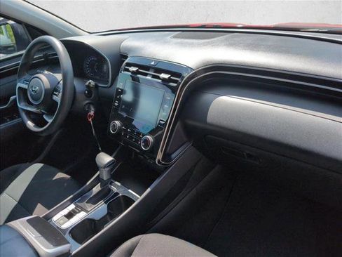 Certified 2023 Hyundai Tucson SE image 23